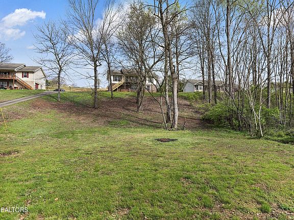 4th image of 1504 Sheets Hollow Rd