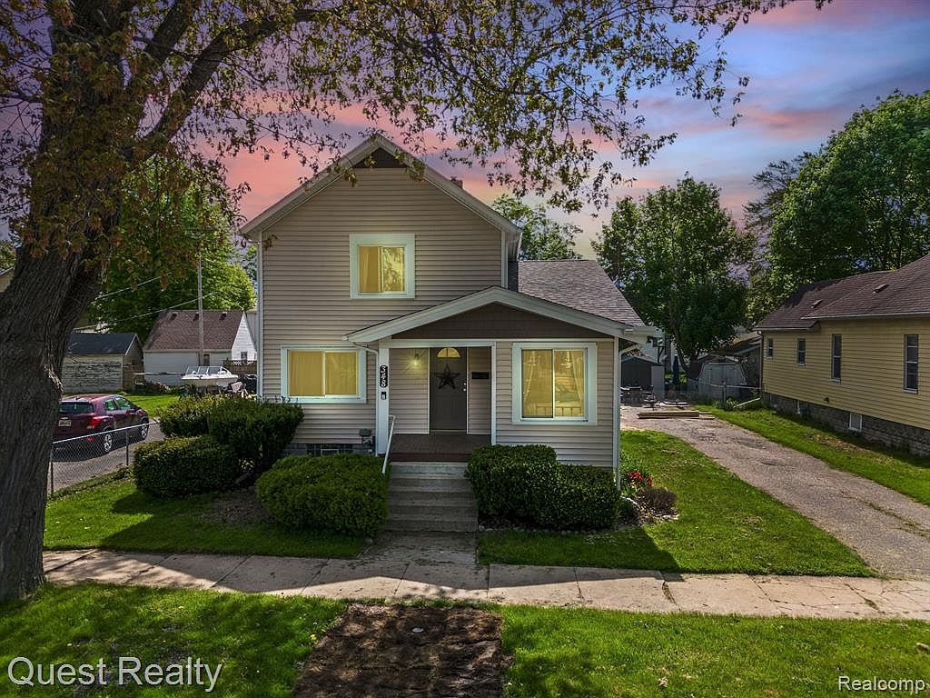 348 N William St, Marine City, MI 48039 Zillow