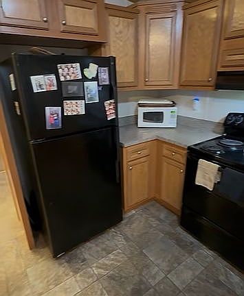 4th image of 16293 60th Ave NW #30
