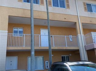 6245 Kendale Lakes Cir APT 209, Miami, FL 33183