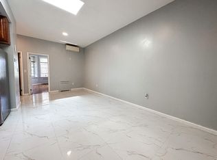 60-35 69th Ave #2, Ridgewood, NY 11385