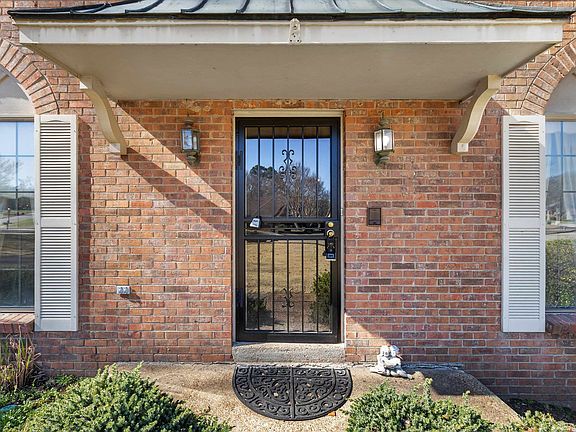 4th image of 2481 Carrollwood Ln