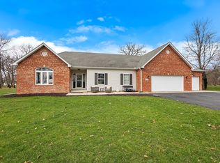 10296 Timberland Dr, Wheatfield, IN