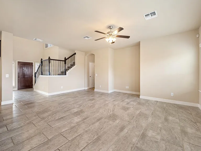 810 Low Cloud Dr — Photo 12