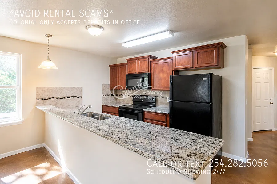 3 bed, 2.5 bath, 1357 sqft, $1,295 — Photo 4