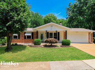 2705 Peachwood Trl, Saint Louis, MO 63129