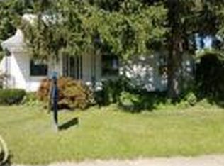 27415 Milton Ave, Warren, MI