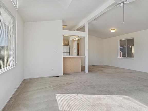 4th image of 324 Aileen Avenue
