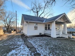 2112 S Nicollet St, Sioux City, IA 51106