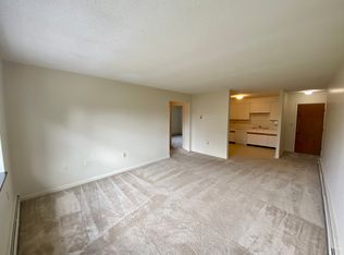 373 Lexington St FLOOR 3, Auburndale, MA 02466