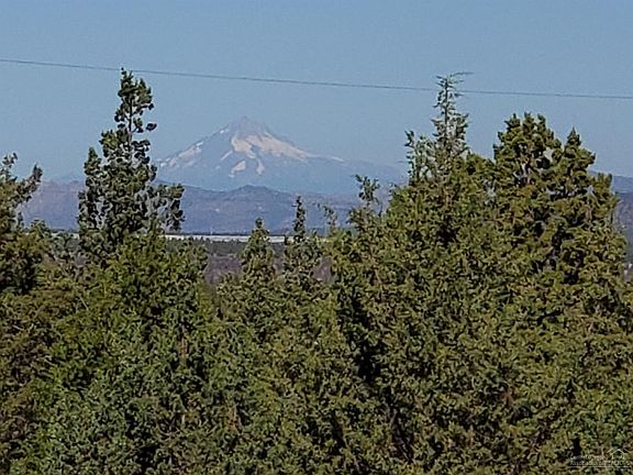 2nd image of 5824 SE David Way