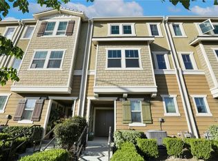 14118 W Pine Ln, Van Nuys, CA 91405