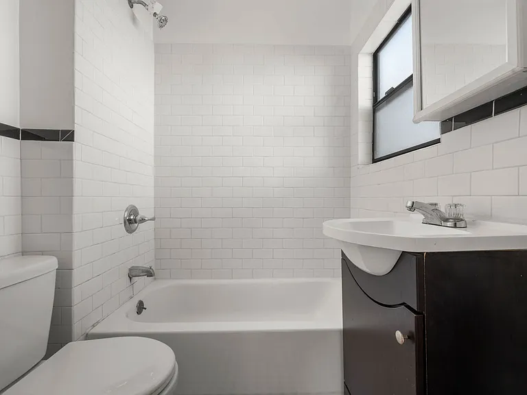 6000 Lexington Ave — Photo 9