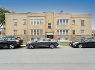 5925 W Barry Ave, Chicago, IL 60634