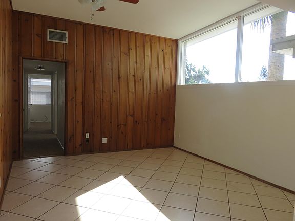 4th image of 1284 Bel Aire Dr