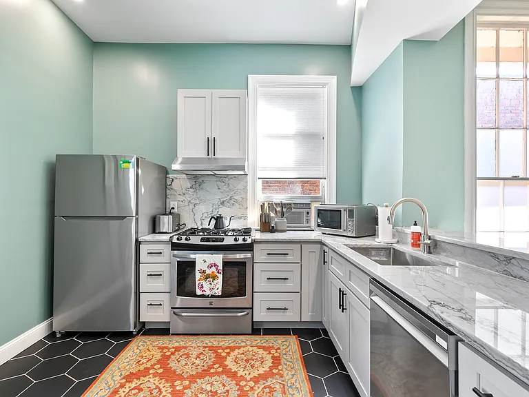 1634 W Grace St — Photo 31