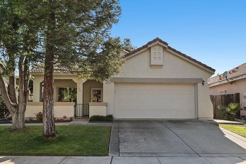 1st image of 3741 Poppy Hill Way
