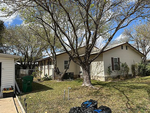 5th image of 1402 S Cage Blvd Unit 75