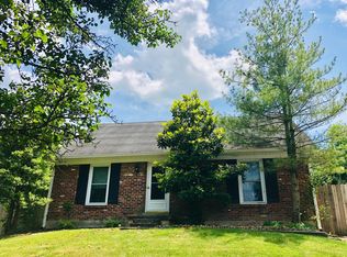 990 Fairhaven Dr, Lexington, KY 40515
