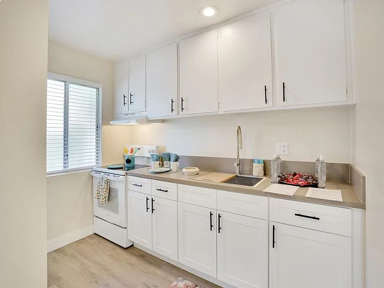 Clearwater Apartments — Photo 1