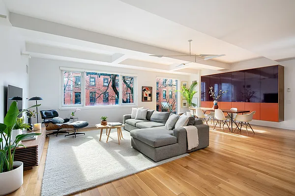 Sold by Compass | media 1