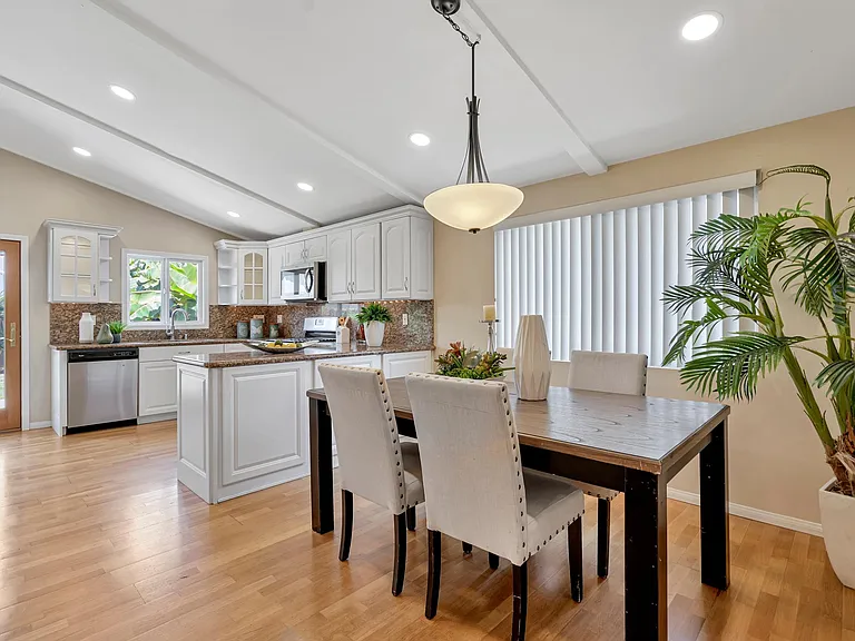 9131 Warfield Dr — Photo 37