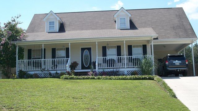 1st image of 150 Shady Hollow Cir SE