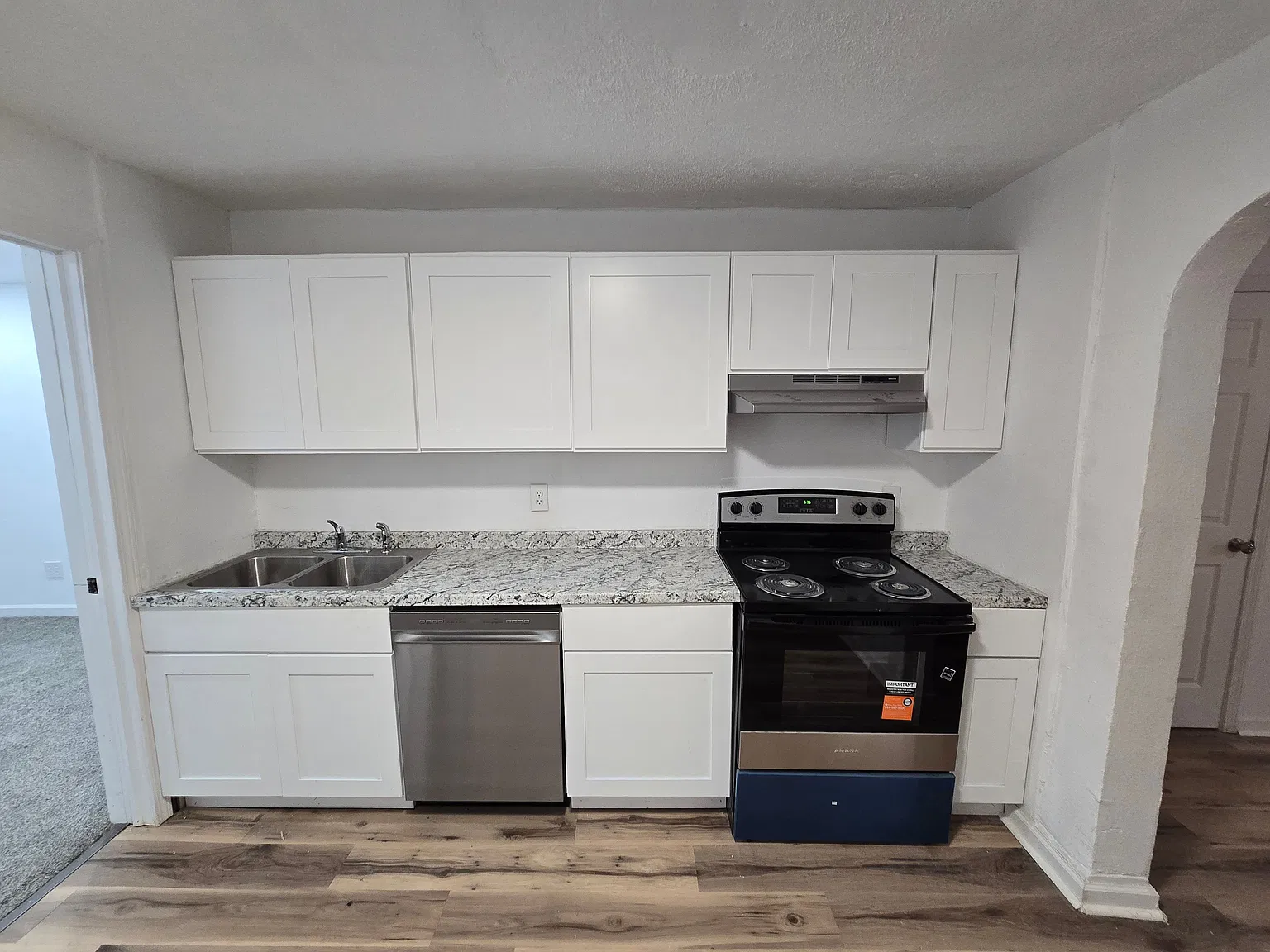 3 bed, 2.0 bath, 1100 sqft, $1,600 — Photo 1