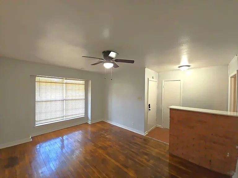4203 Wuthering Heights Dr — Photo 2
