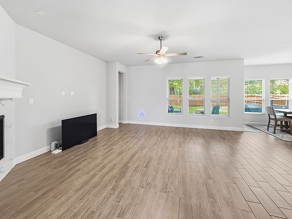 5th image of 2336 High Plain Ln