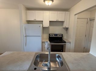 21761 Hillside Dr, Clinton Township, MI 48035