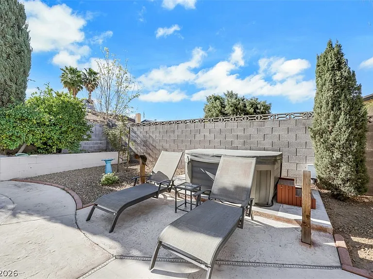 3225 Mountain Spring Rd — Photo 34