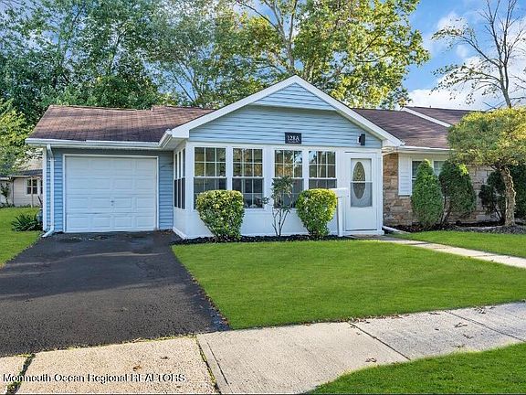 4th image of 128A Azalea Court