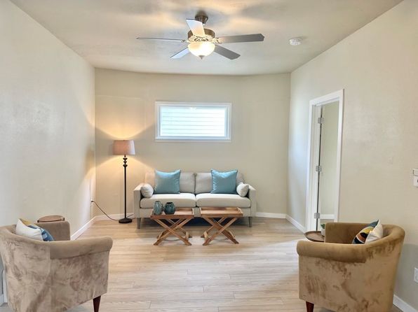 cedar-rapids-iowa-2055682336 picture