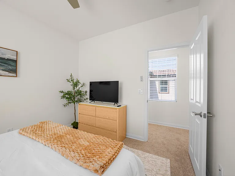 679 Nile River Dr — Photo 19