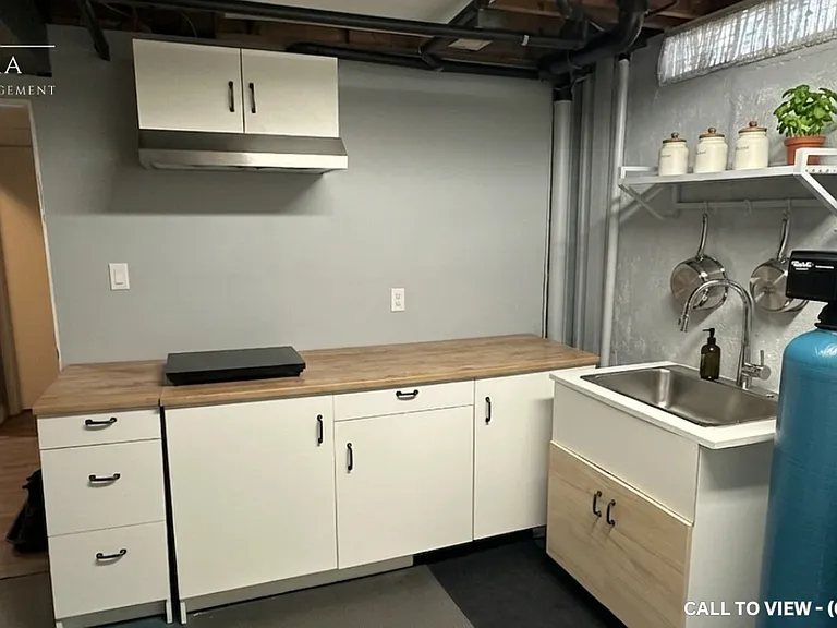 85 Geneva Cres — Photo 11