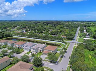 432 Chimney Rock Dr, Ruskin, FL 33570
