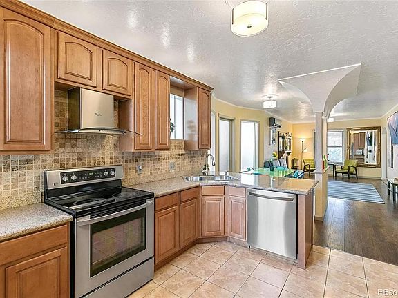 3rd image of 47 W Alameda Ave