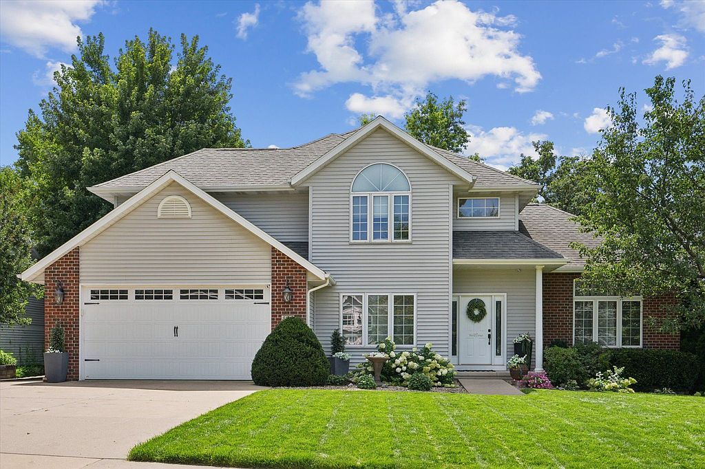 333 Oriole Ct - Property Image