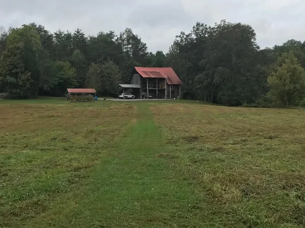 410 Welch Rd, Tellico Plains, TN 37385