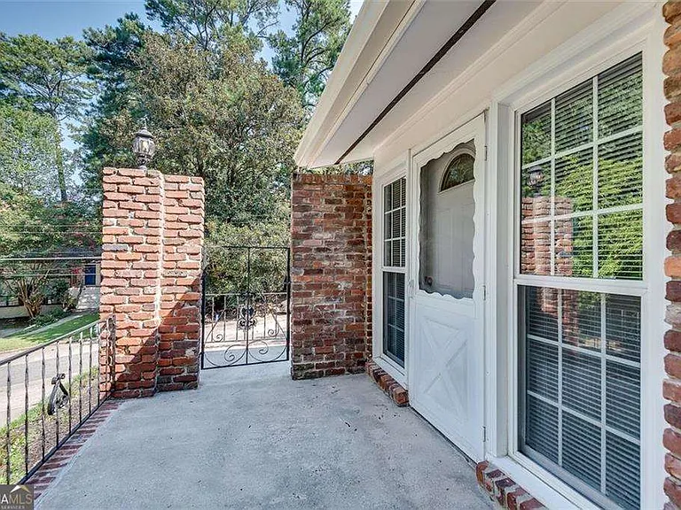 799 Marstevan Dr NE — Photo 28