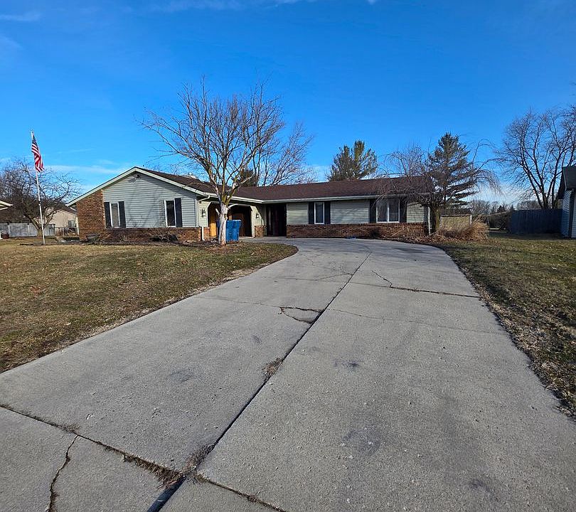 1st image of 13717 Ridgeview Ct