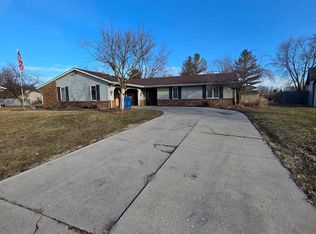 13717 Ridgeview Ct, Grabill, IN 46741