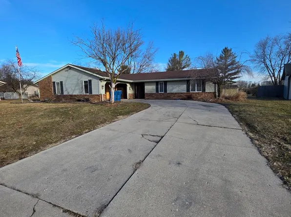 13717 Ridgeview Ct, Grabill, IN 46741