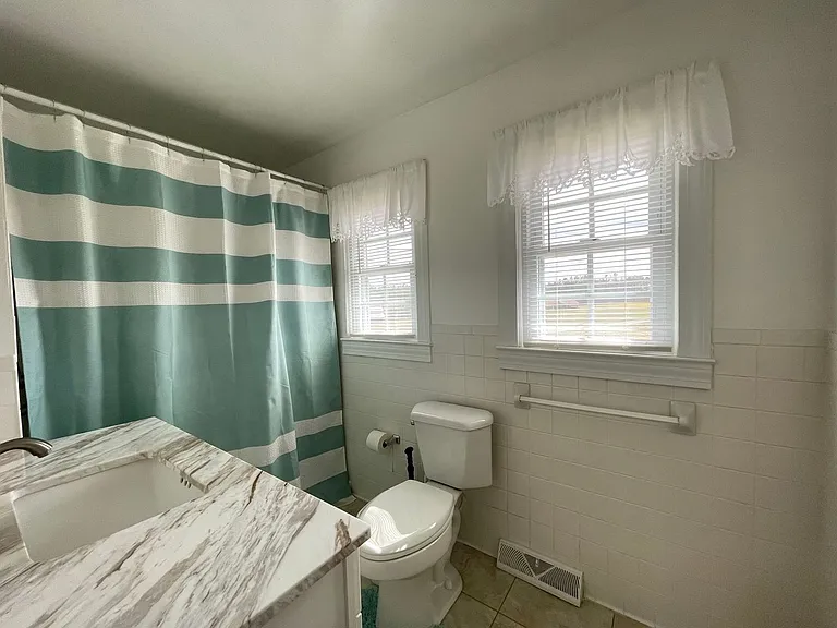 9274 Old Cox Rd — Photo 10