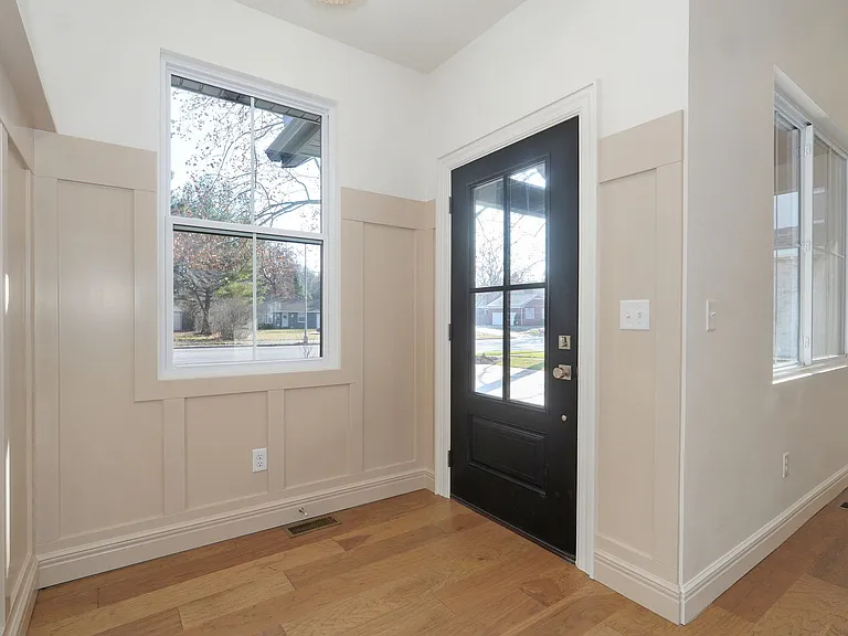 1111 S National Ave — Photo 20