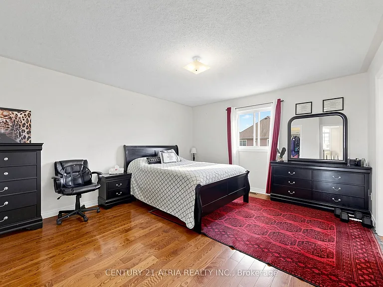 15 Paulgrave Ave — Photo 16