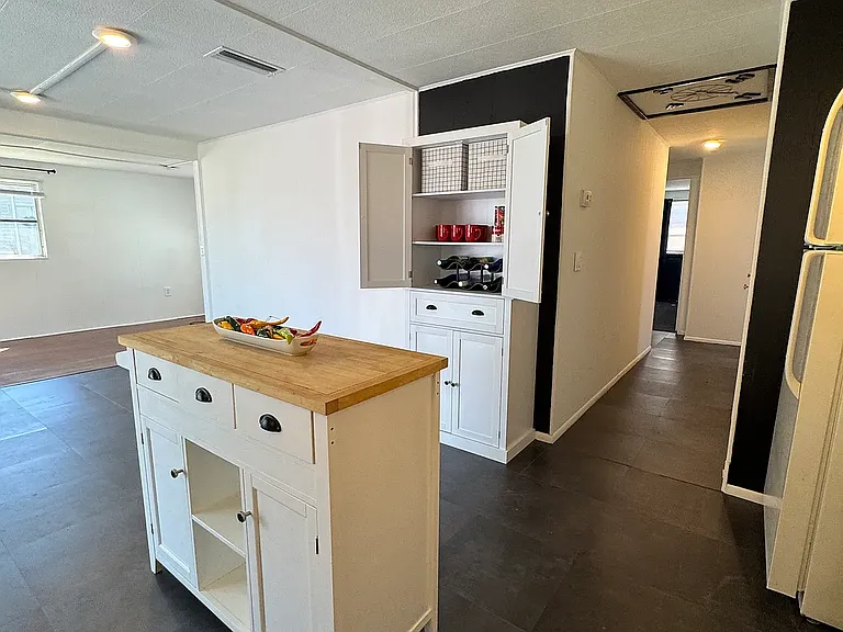 4112 Edam St #405 — Photo 35