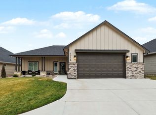 1716 N Forestview Ct, Wichita, KS 67235