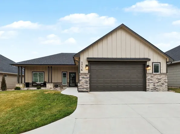 1716 N Forestview Ct, Wichita, KS 67235